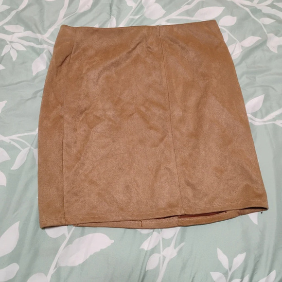 Chic Tan Pencil Skirt for Women - Picture 6 of 8
